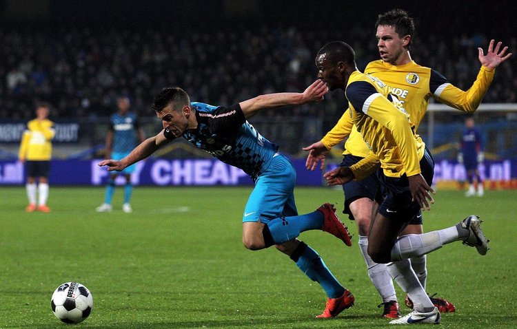 更为稳妥的 更为稳妥的