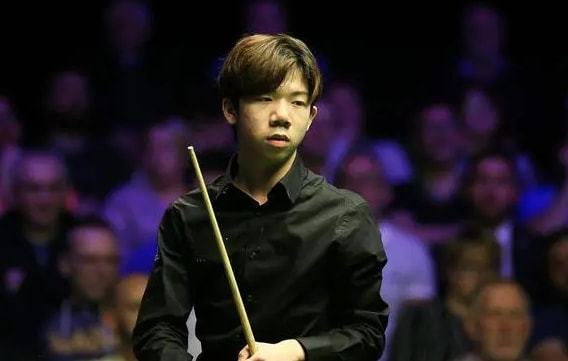 方面具有一 方面具有一