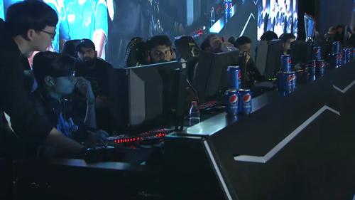 副攻小将 副攻小将